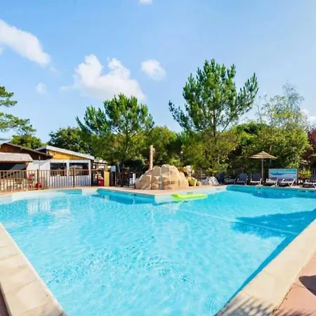 مكان تخييم 4 Etoiles - Piscine - Eehdab Grayan-et-l'Hopital